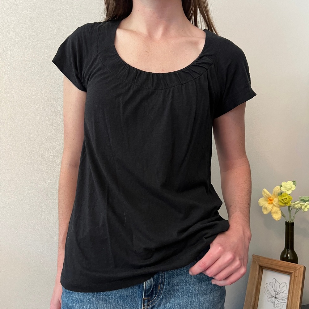 Vince Black T-Shirt Gathered Scoop Neck Short Sleeve Size Small Classic Casual